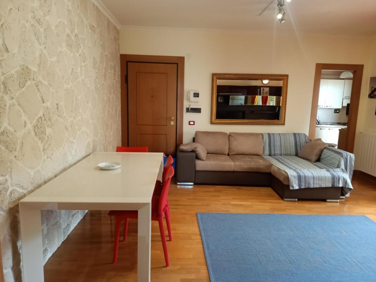 Altamira 2000 By Gabriella Apartment Rome Bagian luar foto