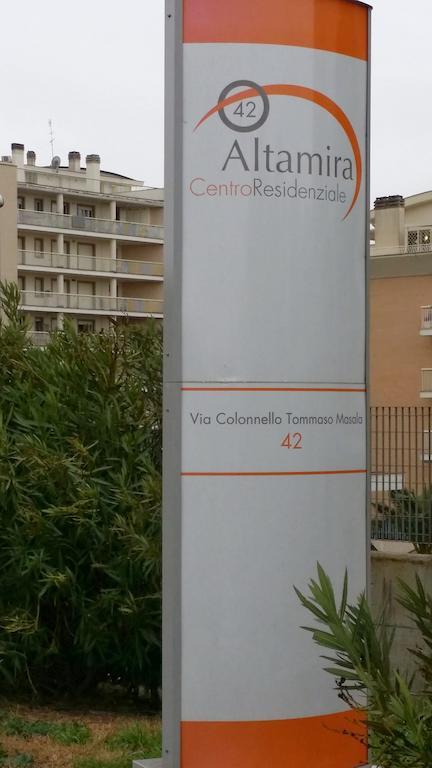 Altamira 2000 By Gabriella Apartment Rome Bagian luar foto