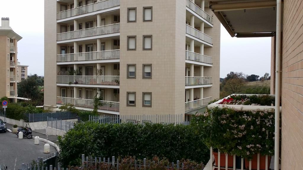 Altamira 2000 By Gabriella Apartment Rome Bagian luar foto